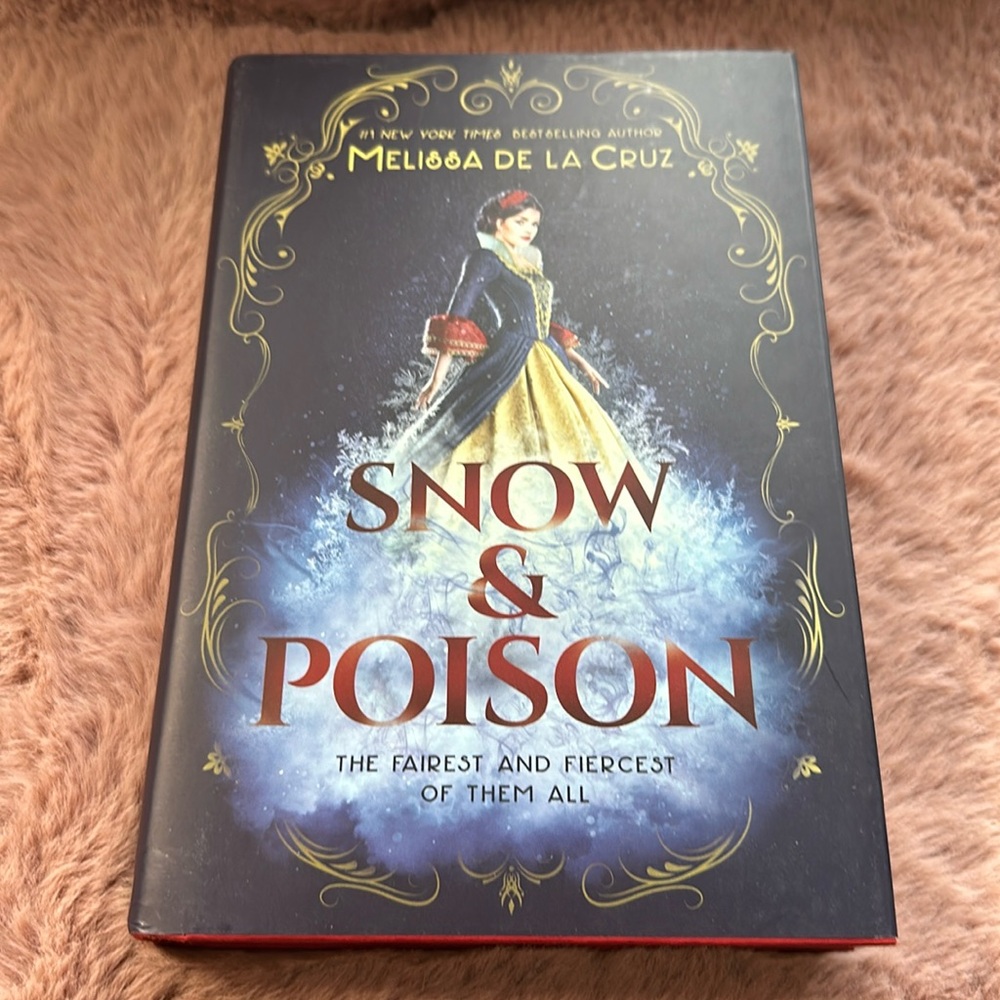 •HARDCOVER•✨  Snow & Poison by Melissa De La Cruz✨